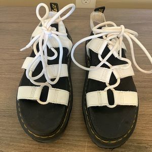 DR.MARTENS WOMENS NARTILLA SANDAL - WHITE